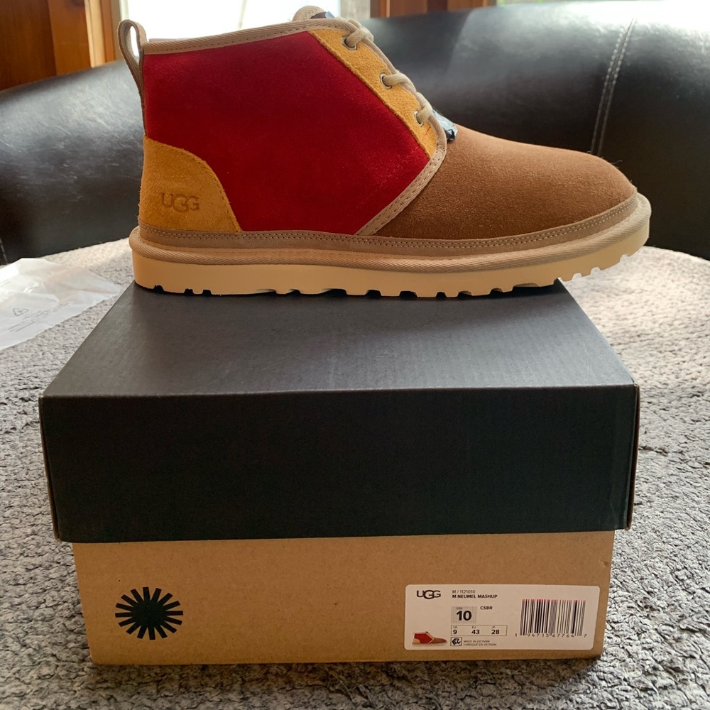 BRAND NEW UGGS!!!